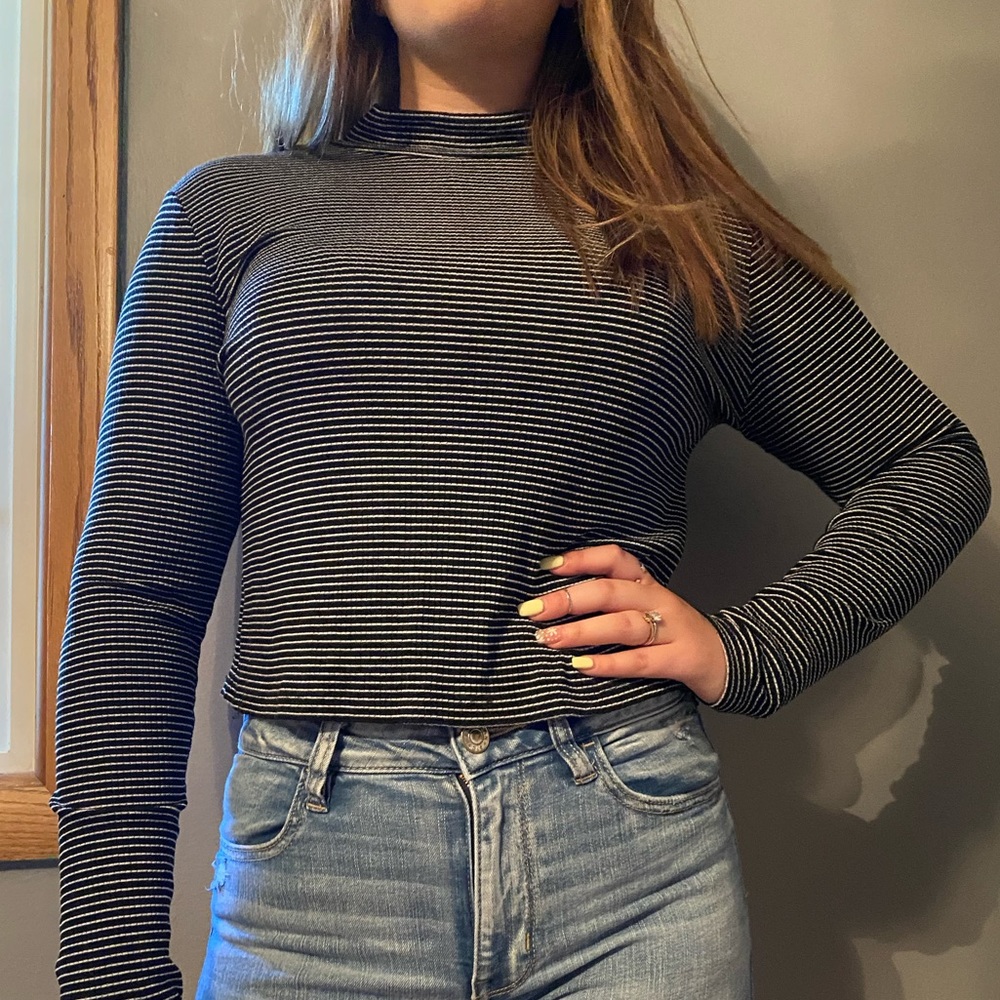 Cropped striped tee